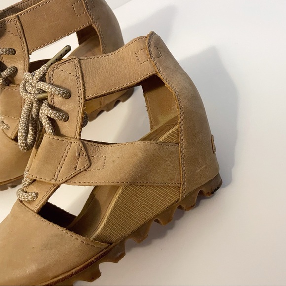 Sorel Joanie Camel Tan Leather Wedge Heel Sandals Casual Outdoor - Picture 10 of 15
